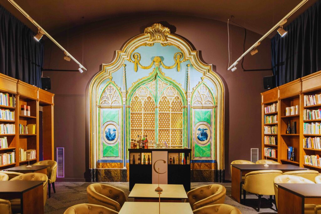 Biblioteca de Les Clarisses per a esdeveniments privats i reunions exclusives a Vic